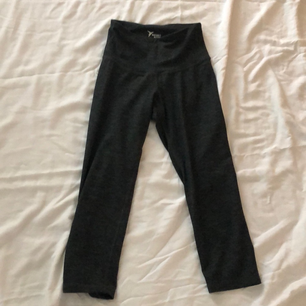 Old Navy Crop work out pants